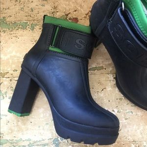 SOREL Rubber Heel Boot All Weather Sz 7
